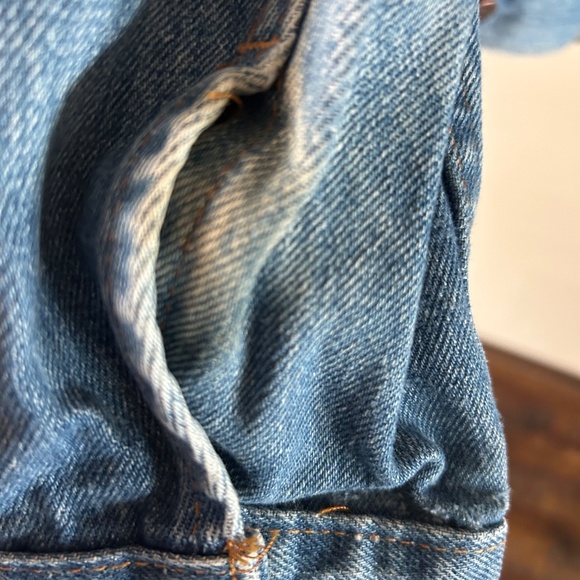 Men's Vintage Red Tab Levi's Stone WashJean Jacket - Picture 3 of 4